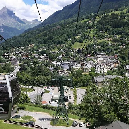 Evasion Saint Gervais Montblanc - By E&D